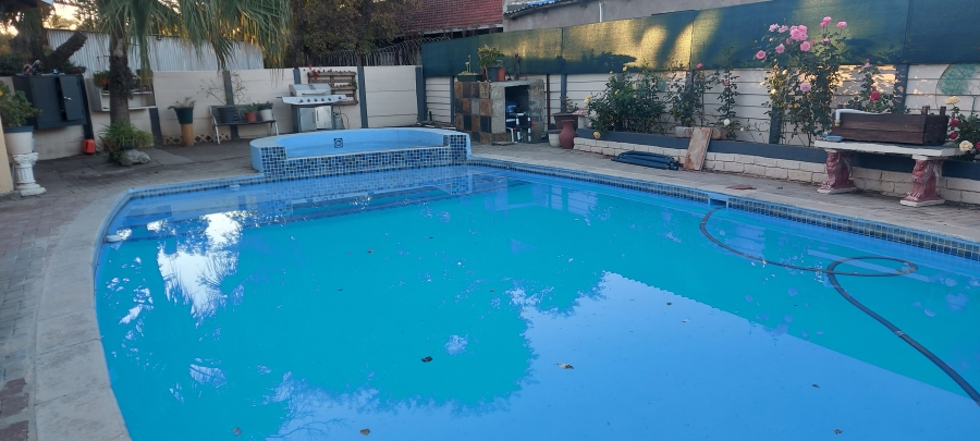 3 Bedroom Property for Sale in Oos Einde North West